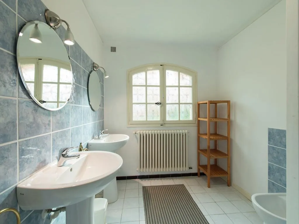Beautiful Villa In Nyons With Swimming Pool 0*,  צרפת
